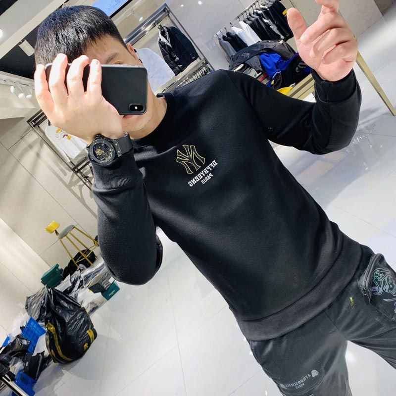 Handsome Men's Hoodies Simple Brand Logo Embroidery New Autumn Korean Design Pullover Casual Cotton Young O-Neck Sweater